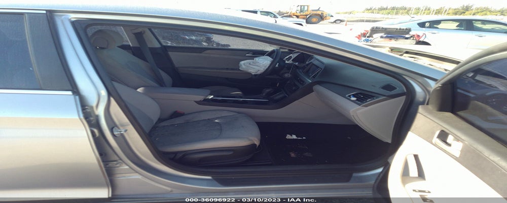 5NPE24AF9FH000844 2015 HYUNDAI SONATA photo no. 5