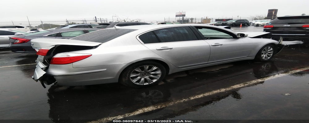 KMHGC4DE9BU124228 2011 HYUNDAI GENESIS photo no. 4