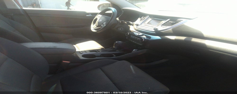 KM8J23A47HU387082 2017 HYUNDAI TUCSON photo no. 5