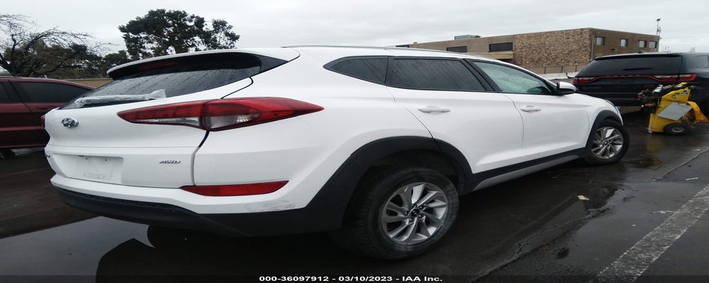 KM8J3CA43HU285999 2017 HYUNDAI TUCSON photo no. 4