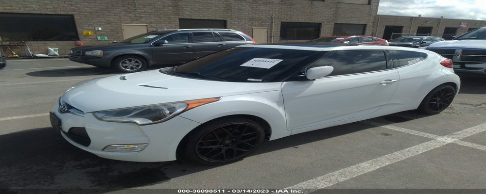 KMHTC6AD5CU022545 2012 HYUNDAI VELOSTER photo no. 2