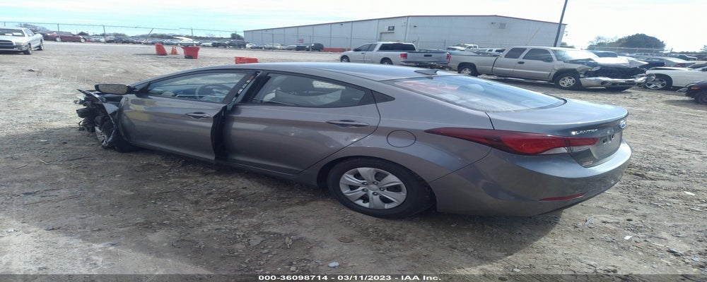 KMHDH4AE8GU635204 2016 HYUNDAI ELANTRA photo no. 3