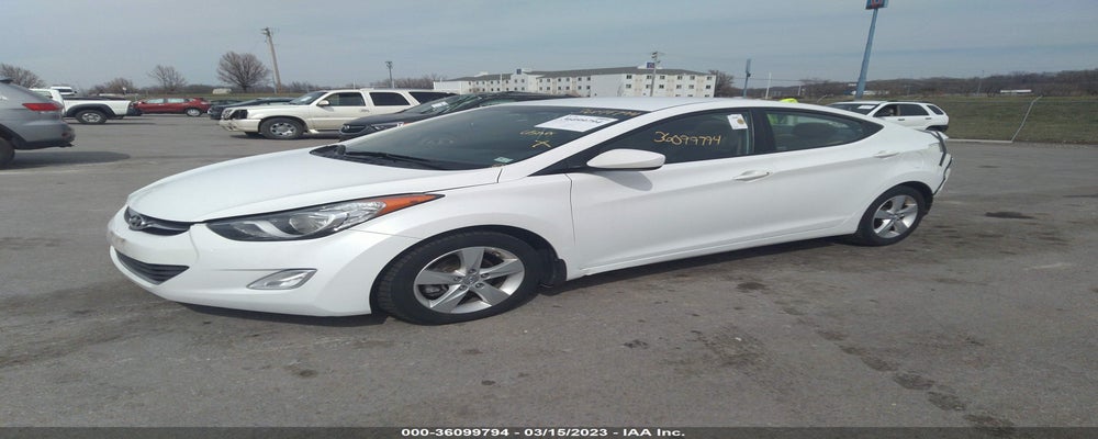 5NPDH4AE8DH422523 2013 HYUNDAI ELANTRA photo no. 2