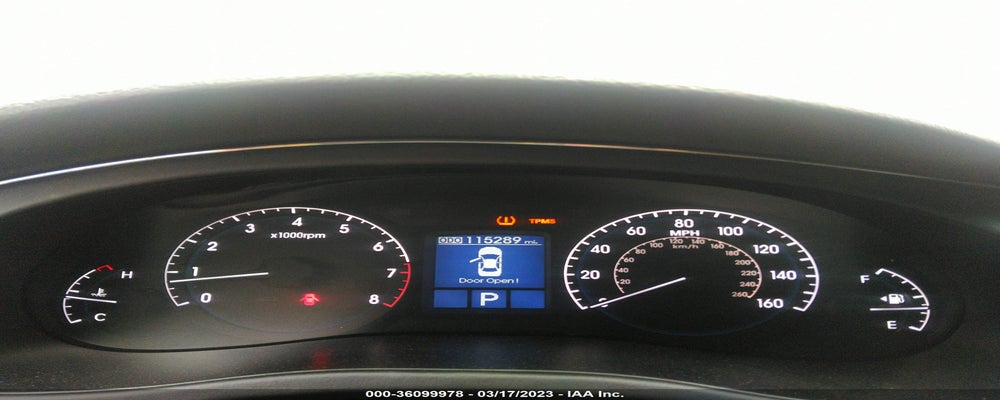 KMHGC4DF7BU131672 2011 HYUNDAI GENESIS photo no. 7