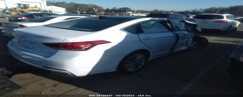 KMHGN4JE1FU049318 2015 HYUNDAI GENESIS photo no. 4