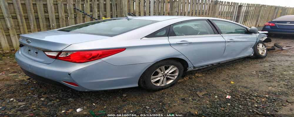 5NPEB4AC0EH929180 2014 HYUNDAI SONATA photo no. 4
