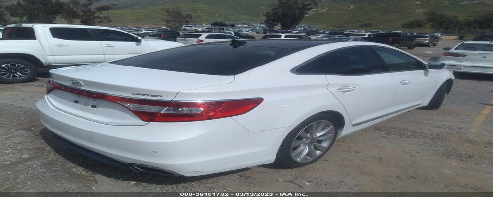 KMHFH4JG4HA586144 2017 HYUNDAI AZERA photo no. 4