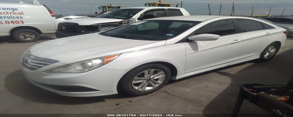5NPEB4AC9EH922728 2014 HYUNDAI SONATA photo no. 2