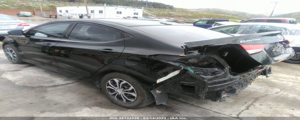KMHDH4AE7GU583726 2016 HYUNDAI ELANTRA photo no. 3