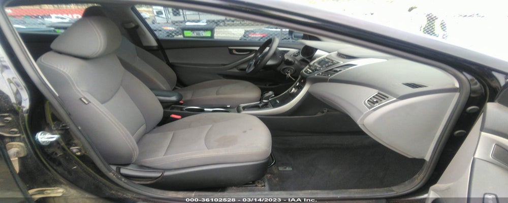 KMHDH4AE7GU583726 2016 HYUNDAI ELANTRA photo no. 5