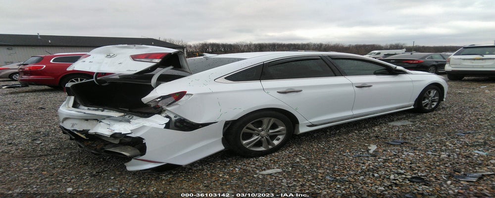 5NPE34AFXKH820681 2019 HYUNDAI SONATA photo no. 4