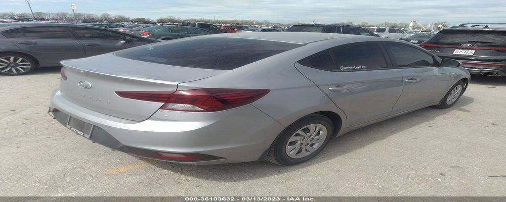 KMHD74LF3LU940483 2020 HYUNDAI ELANTRA photo no. 4