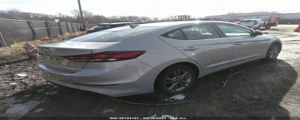 KMHD84LF1HU060984 2017 HYUNDAI ELANTRA photo no. 4
