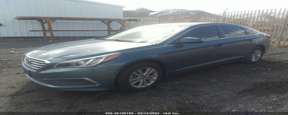 5NPE24AF0GH268019 2016 HYUNDAI SONATA photo no. 2