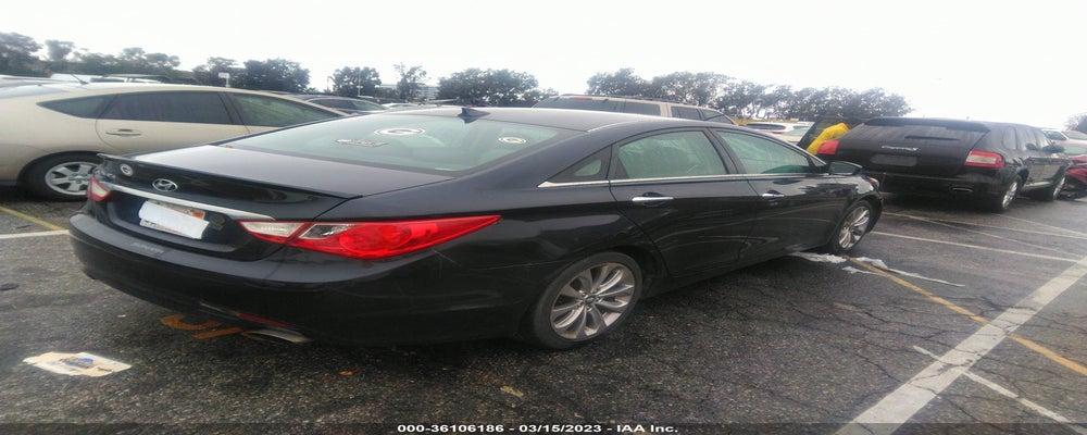 5NPEC4AC2DH606972 2013 HYUNDAI SONATA photo no. 4