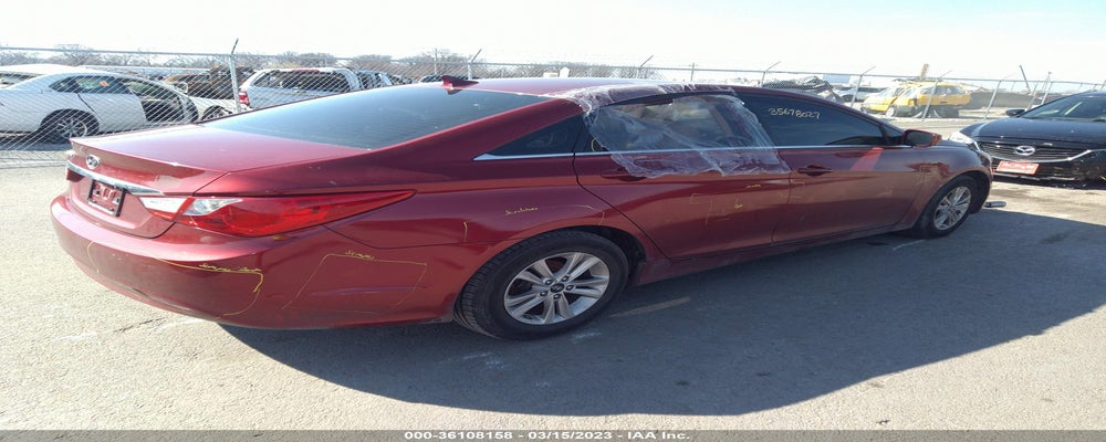 5NPEB4ACXBH224091 2011 HYUNDAI SONATA photo no. 4