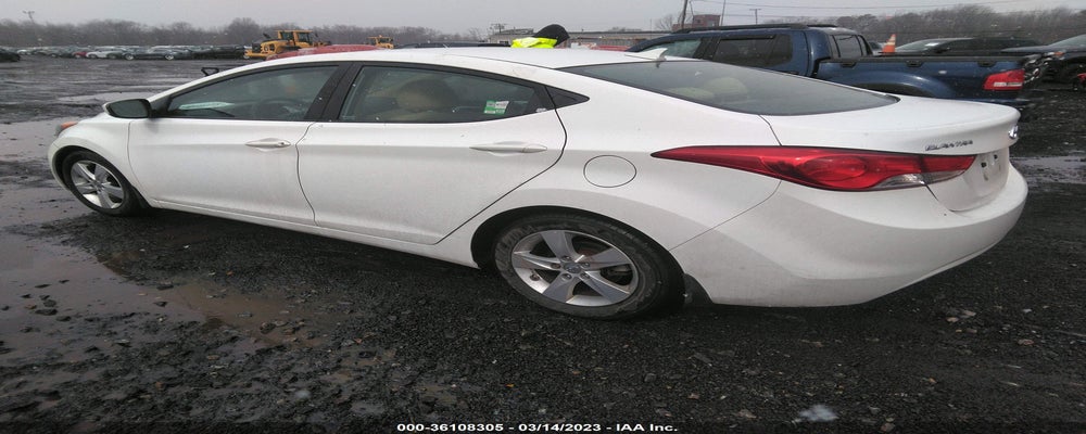 5NPDH4AE4DH383266 2013 HYUNDAI ELANTRA photo no. 3