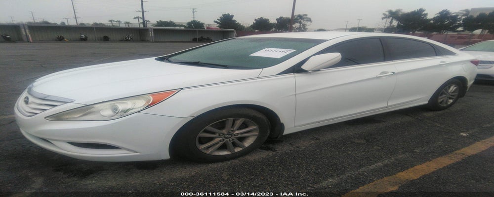 5NPEB4AC3BH091139 2011 HYUNDAI SONATA photo no. 2