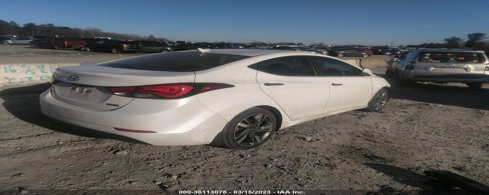 5NPDH4AE3FH641988 2015 HYUNDAI ELANTRA photo no. 4