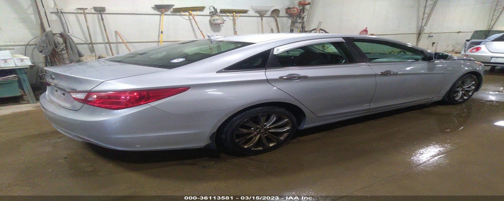 5NPEC4AC9BH254521 2011 HYUNDAI SONATA photo no. 4