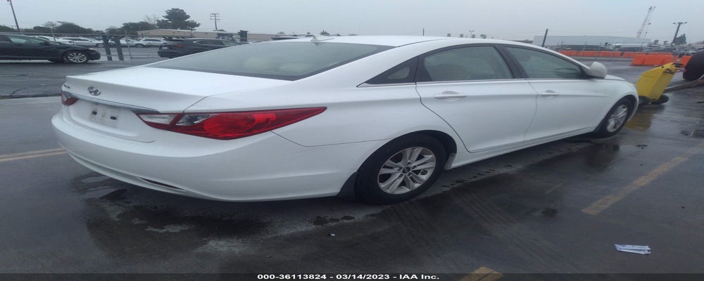 5NPEB4AC7DH711591 2013 HYUNDAI SONATA photo no. 4
