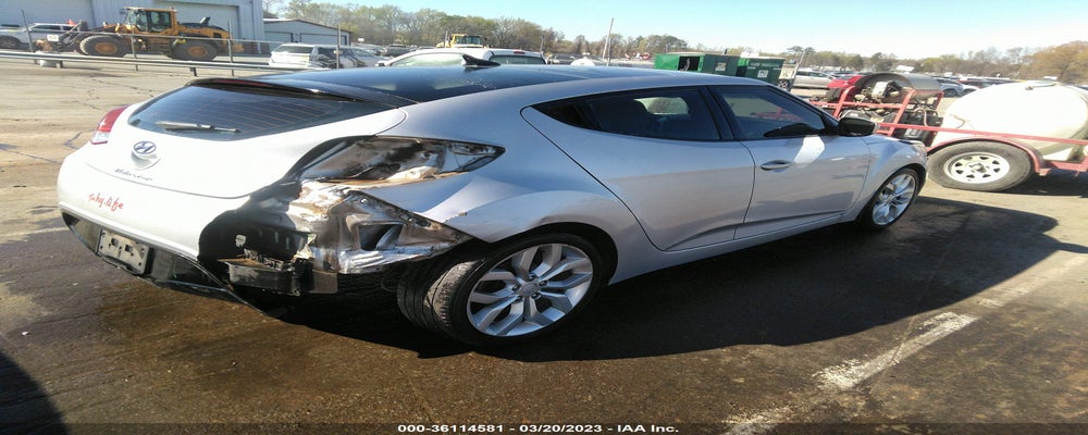 KMHTC6AD1CU044722 2012 HYUNDAI VELOSTER photo no. 4