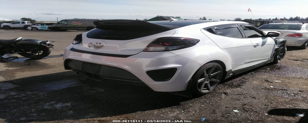 KMHTC6AE7DU173820 2013 HYUNDAI VELOSTER photo no. 4