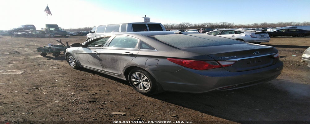 5NPEB4AC4DH523742 2013 HYUNDAI SONATA photo no. 3