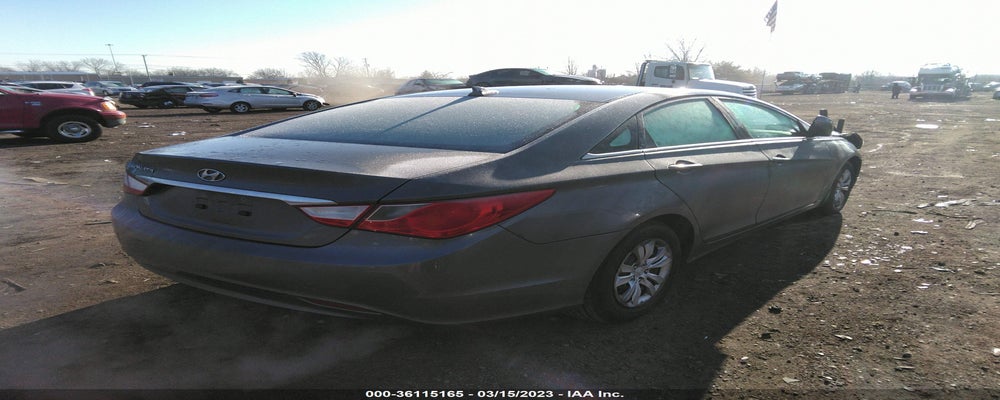 5NPEB4AC4DH523742 2013 HYUNDAI SONATA photo no. 4