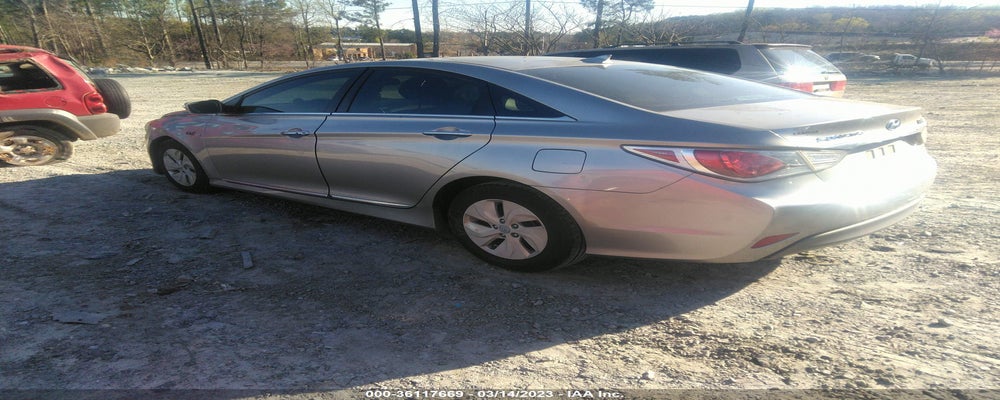 KMHEC4A40DA065190 2013 HYUNDAI SONATA photo no. 3