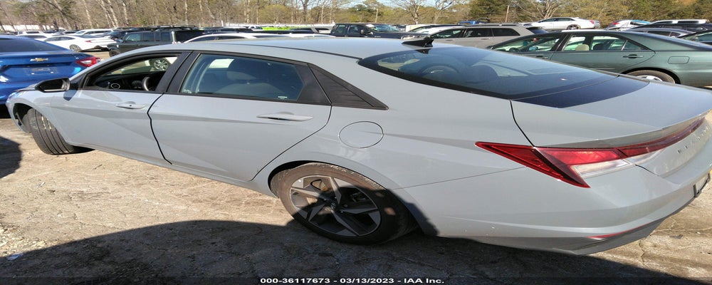 KMHLS4AG5PU417803 2023 HYUNDAI ELANTRA photo no. 3