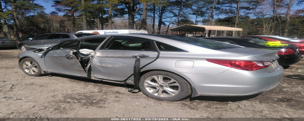 5NPEC4AC3DH652035 2013 HYUNDAI SONATA photo no. 3