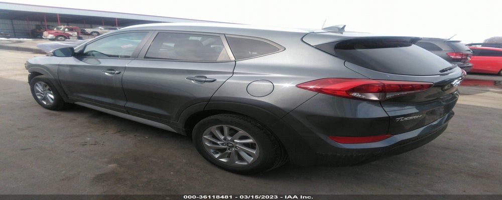 KM8J3CA47JU666227 2018 HYUNDAI TUCSON photo no. 3