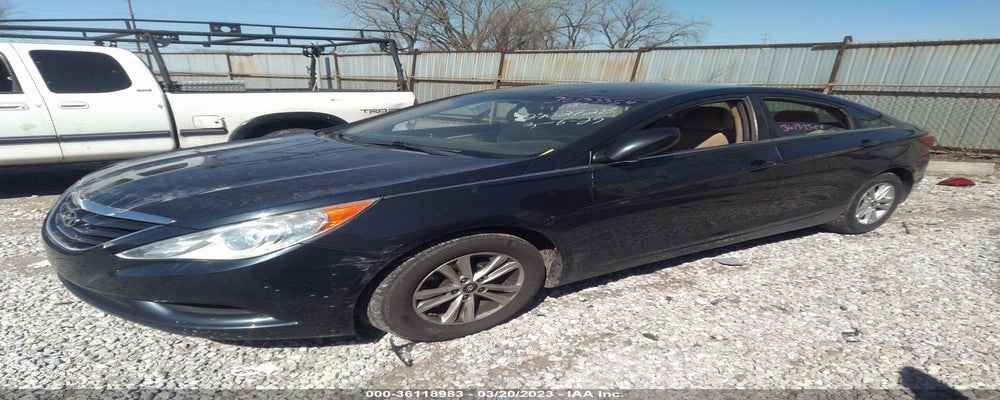 5NPEB4AC7BH159930 2011 HYUNDAI SONATA photo no. 2
