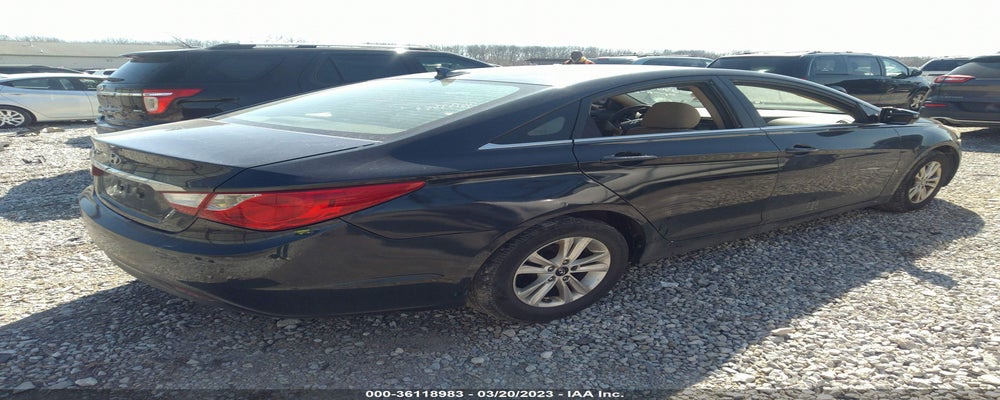 5NPEB4AC7BH159930 2011 HYUNDAI SONATA photo no. 4