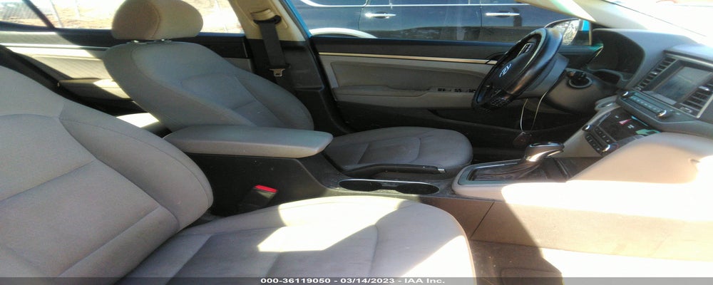 KMHD84LF5JU615621 2018 HYUNDAI ELANTRA photo no. 5