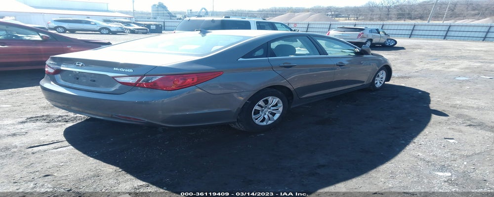 5NPEB4AC3BH076513 2011 HYUNDAI SONATA photo no. 4