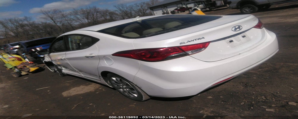 5NPDH4AE3BH021586 2011 HYUNDAI ELANTRA photo no. 3