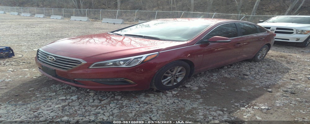 5NPE24AA1FH117516 2015 HYUNDAI SONATA photo no. 2