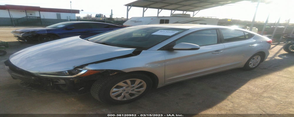 5NPD74LF4JH330104 2018 HYUNDAI ELANTRA photo no. 2