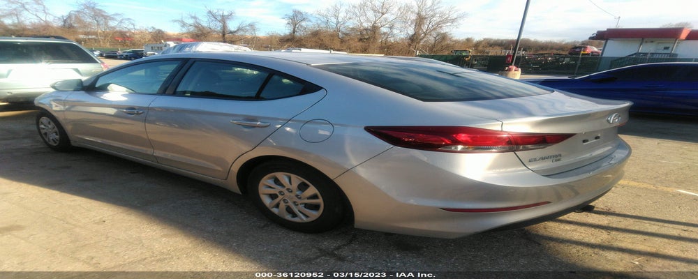 5NPD74LF4JH330104 2018 HYUNDAI ELANTRA photo no. 3