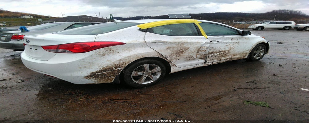 5NPDH4AE2DH287894 2013 HYUNDAI ELANTRA photo no. 4