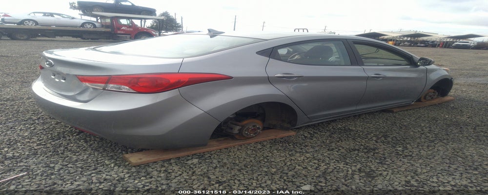 KMHDH4AE0DU725216 2013 HYUNDAI ELANTRA photo no. 4