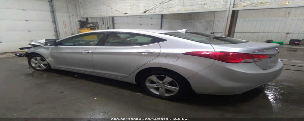 KMHDH4AE3DU844961 2013 HYUNDAI ELANTRA photo no. 3
