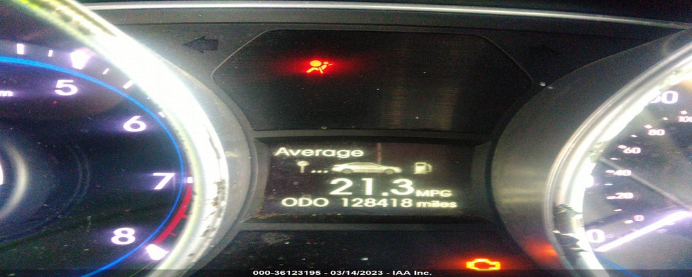 5NPEB4AC4BH147850 2011 HYUNDAI SONATA photo no. 7