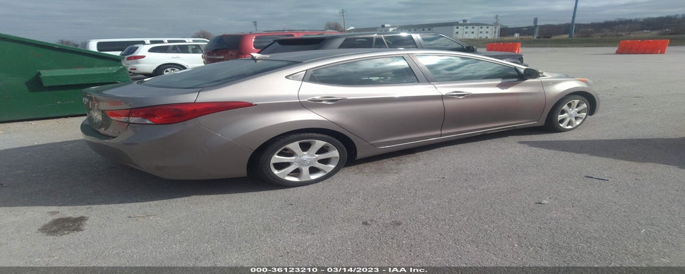 5NPDH4AE4BH052815 2011 HYUNDAI ELANTRA photo no. 4