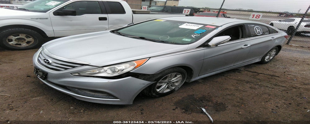 5NPEB4AC2EH887935 2014 HYUNDAI SONATA photo no. 2