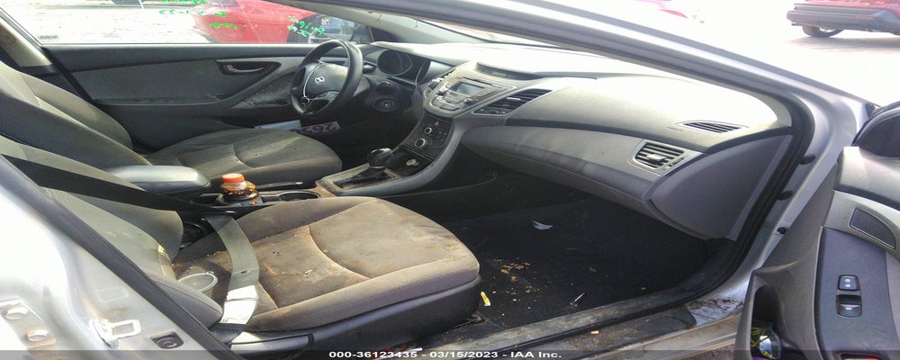 KMHDH4AE3FU378824 2015 HYUNDAI ELANTRA photo no. 5