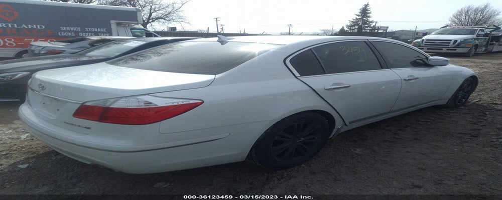 KMHGC4DF8BU139442 2011 HYUNDAI GENESIS photo no. 4