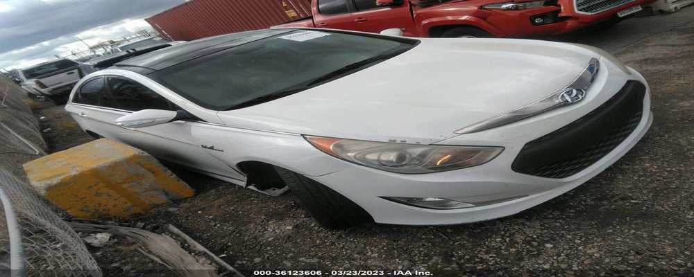 KMHEC4A43EA106431 2014 HYUNDAI SONATA HYBRID photo no. 4